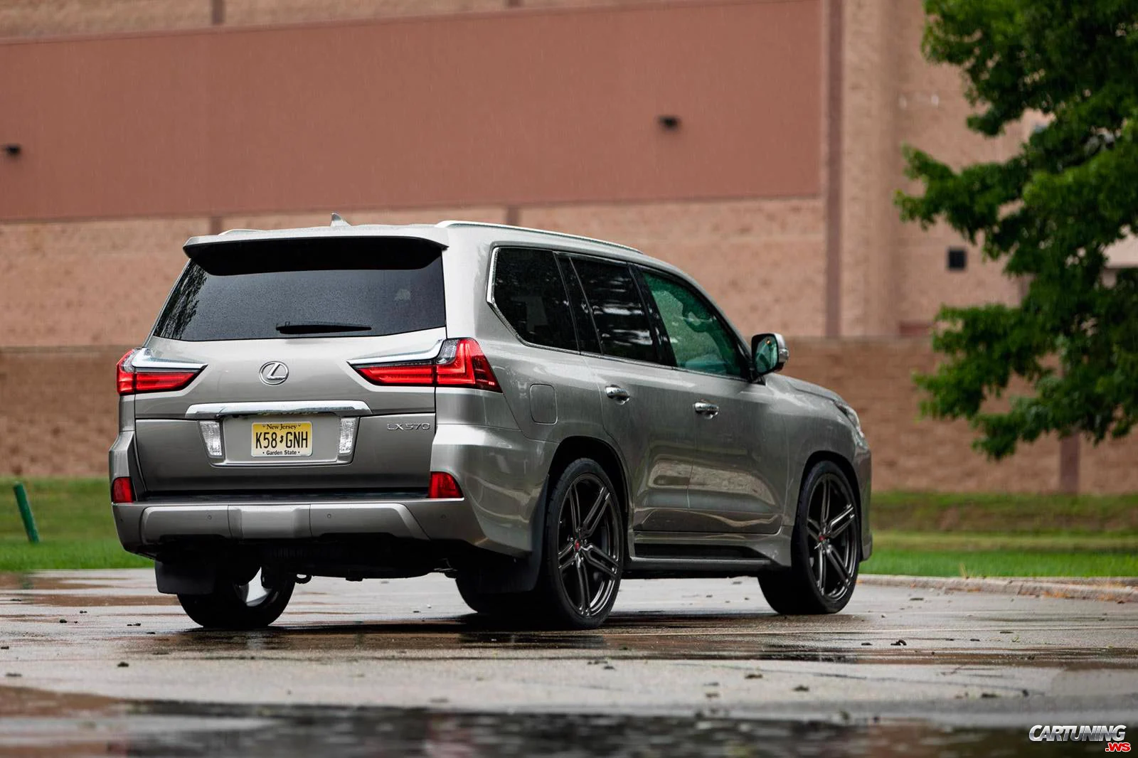 รูปชุดแต่ง ชุดแต่ง Lexus LX 570 แปลง 2008 เป็น 2018 Normal ภาพที่ 9