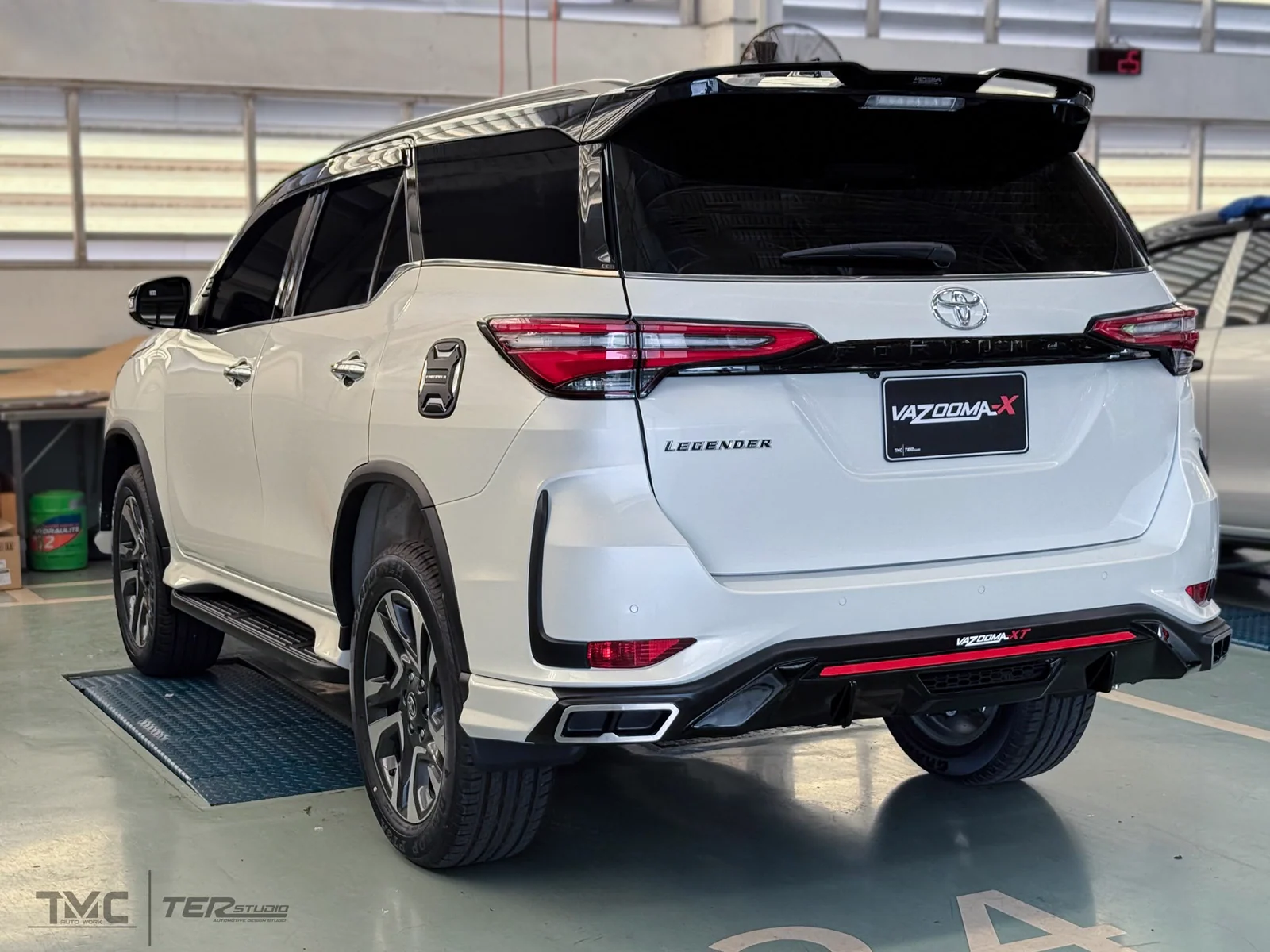 ชุดแต่ง Toyota Fortuner 2020 2024 Drive 68 Vazooma XT