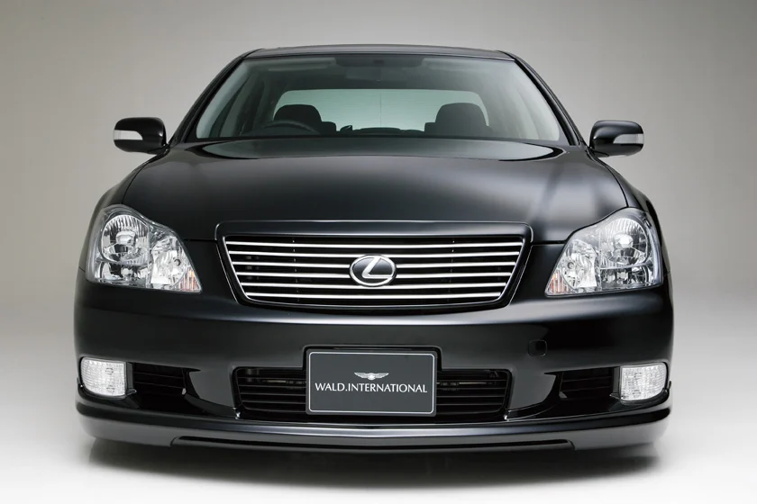 ชุดแต่ง TOYOTA CROWN ATHLETE WALD Japan เอ็กเซ็กคิวทีฟไลน์ ภาพ 1