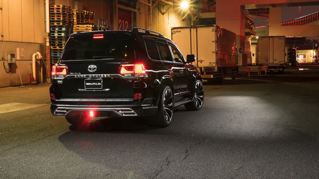 รูปชุดแต่ง ชุดแต่ง TOYOTA Land Cruiser 2016 2020 WALD 200 ภาพที่ 21