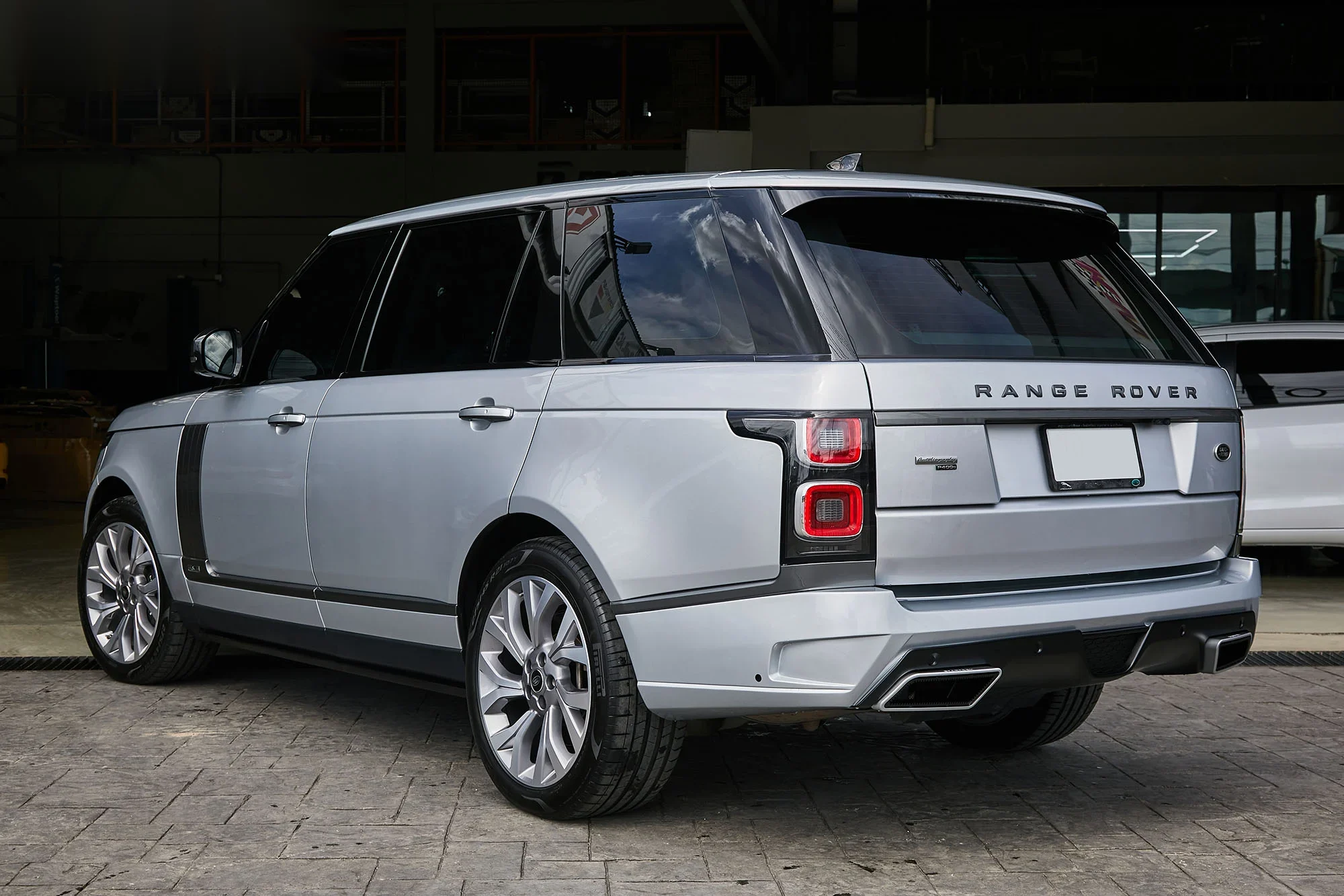 ชุดแต่ง RANGE ROVER VOQUE Range Rover Vogue x StarTech Prodrive Shop ภาพ 6