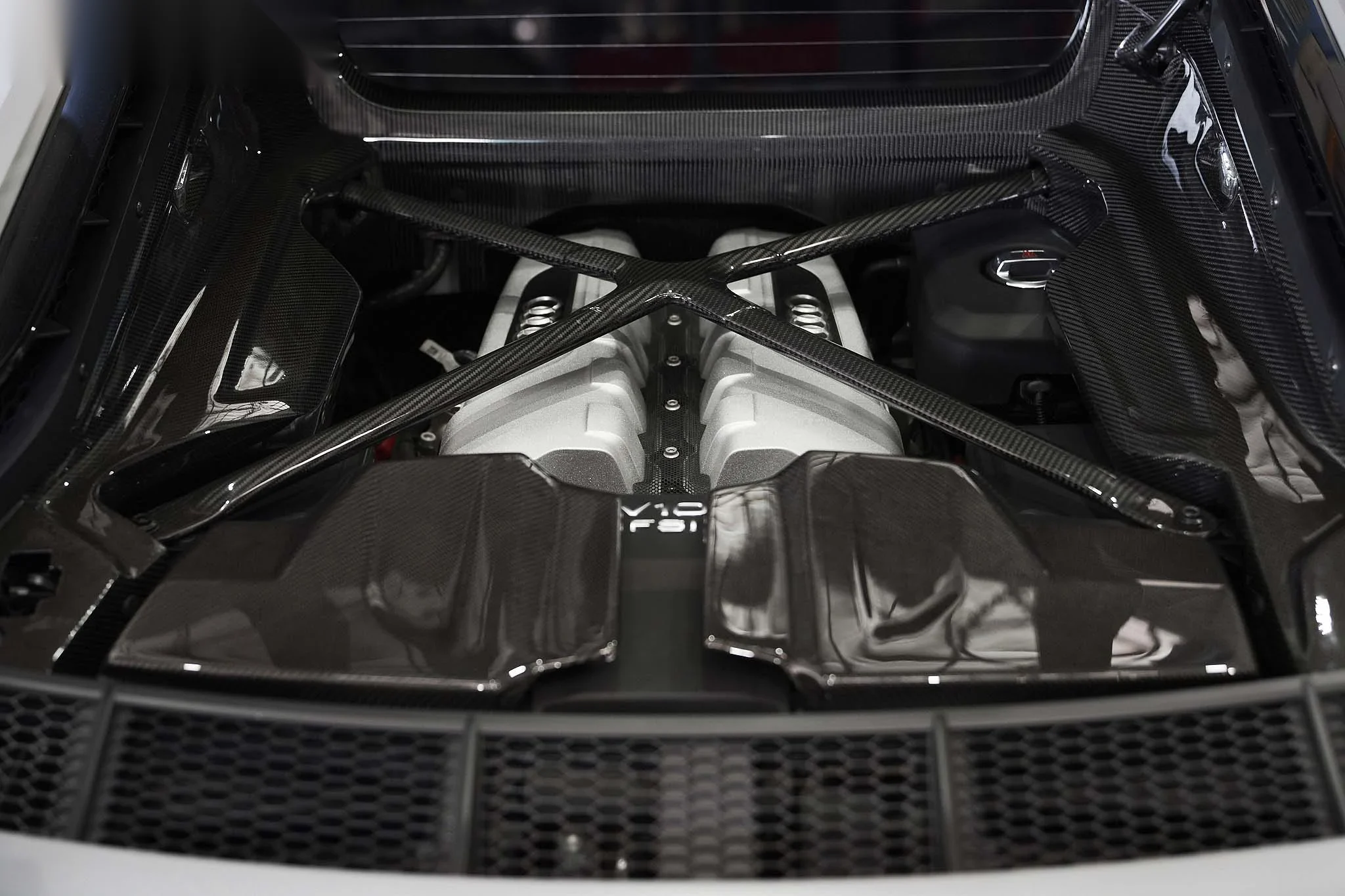 ชุดแต่ง Audi R8 Audi R8 V10 x คาร์บอน Wing & X-BAR Prodrive Shop ภาพ 6