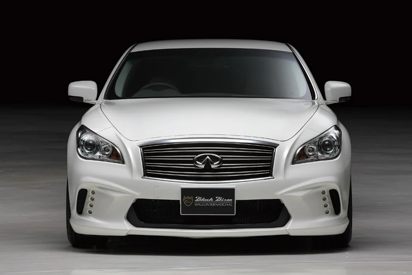 ชุดแต่ง NISSAN FUGA WALD Japan สปอร์ตไลน์ แบล็กไบซัน เอดิชัน ภาพ 1