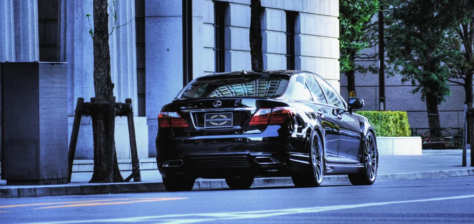 ชุดแต่ง LEXUS LS460/L WALD Japan เอ็กเซ็กคิวทีฟไลน์ ภาพ 24