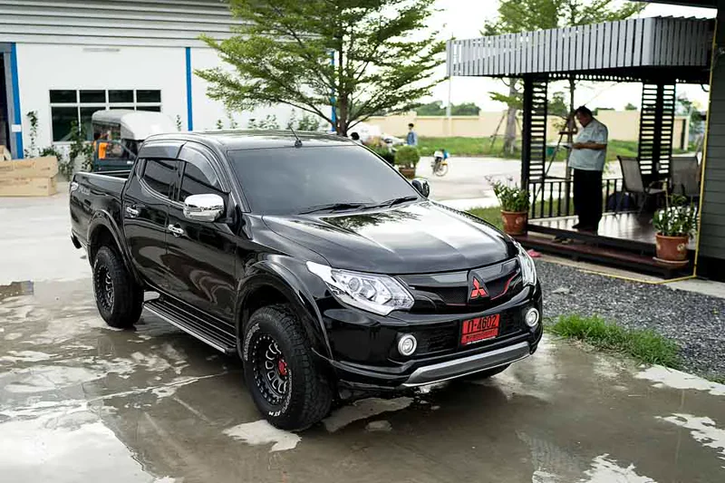 ชุดแต่งไทรทัน 2015 AmotriZ Body Kits - MITSUBISHI New Triton Model 2015 - Up ชุดแต่งรถ ภาพ 18