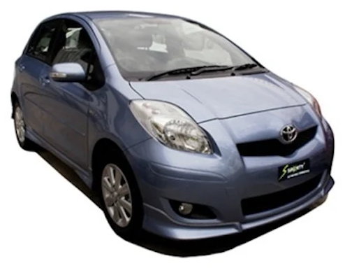 ชุดแต่ง Yaris Hatchback 2009 Limited ภาพรถเต็มคันมุมหน้าจากต้นทาง S-Sporty