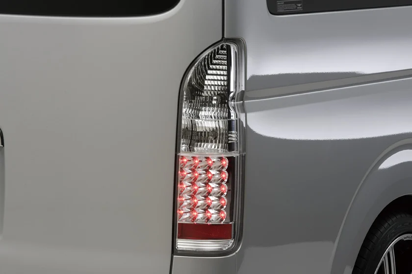 ชุดแต่ง TOYOTA HIACE WIDE/SUPER LONG WALD Japan เอ็กเซ็กคิวทีฟไลน์ V2 ภาพ 24