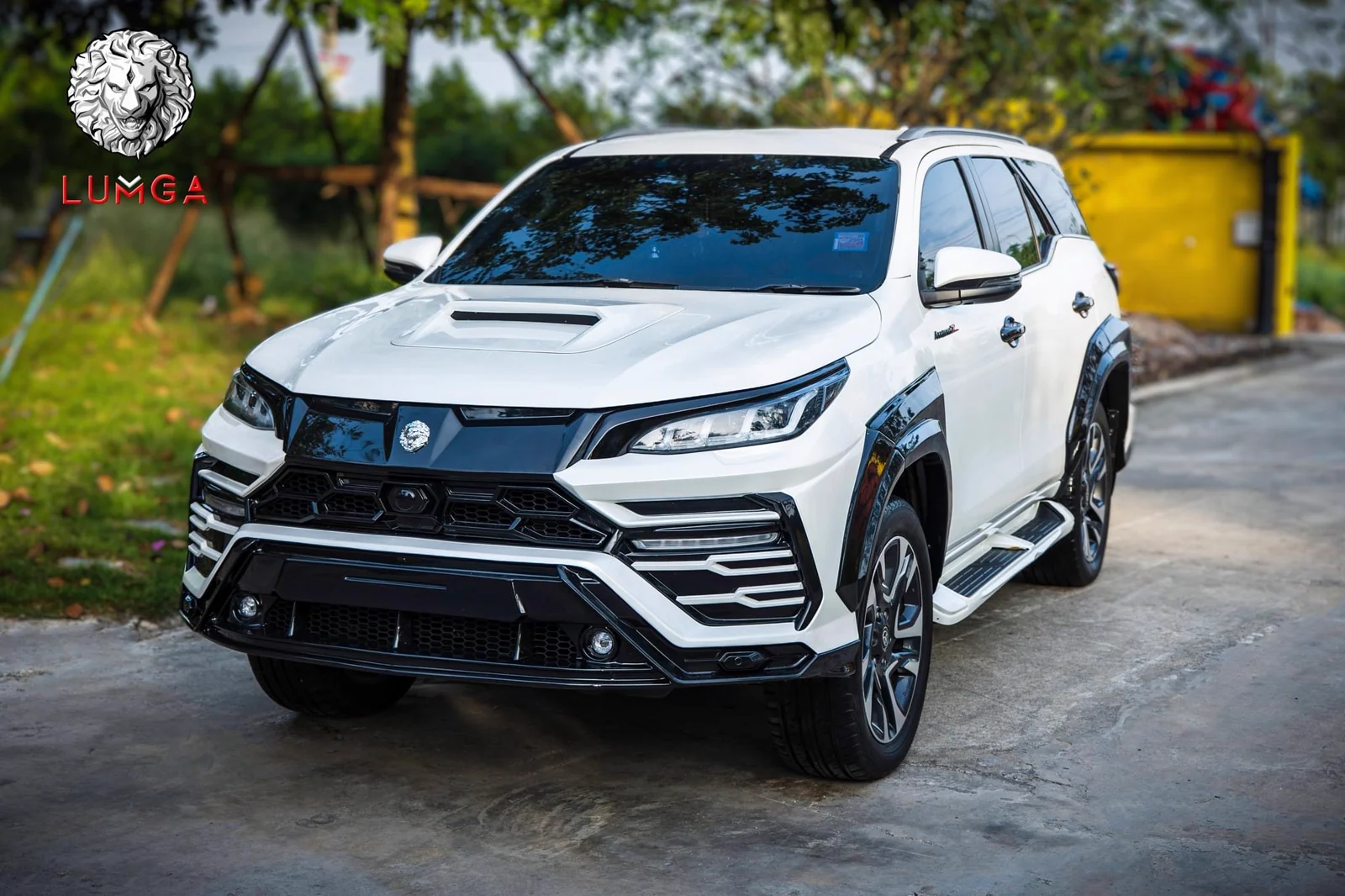 รูปชุดแต่ง ชุดแต่ง Toyota Fortuner 2020 2024 LumGa AMT ภาพที่ 6