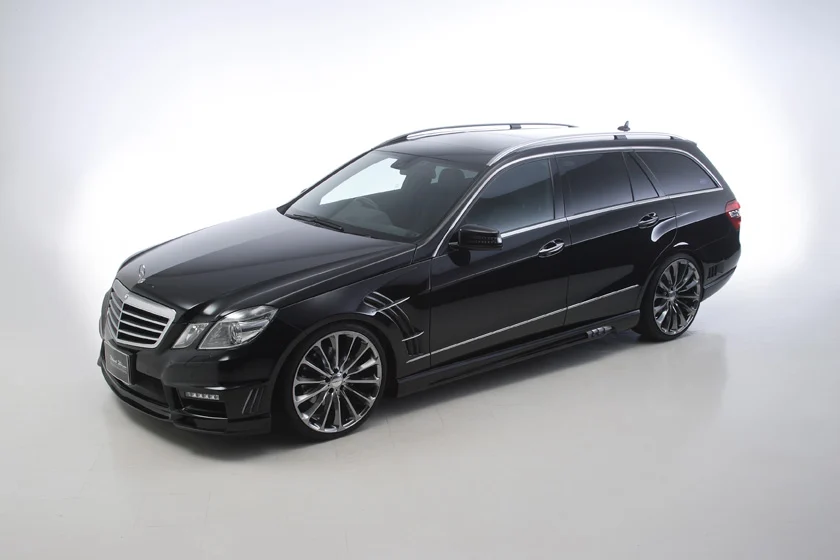 ชุดแต่ง MERCEDES-BENZ E-CLASS WALD Japan สปอร์ตไลน์ แบล็กไบซัน เอดิชัน ภาพ 11