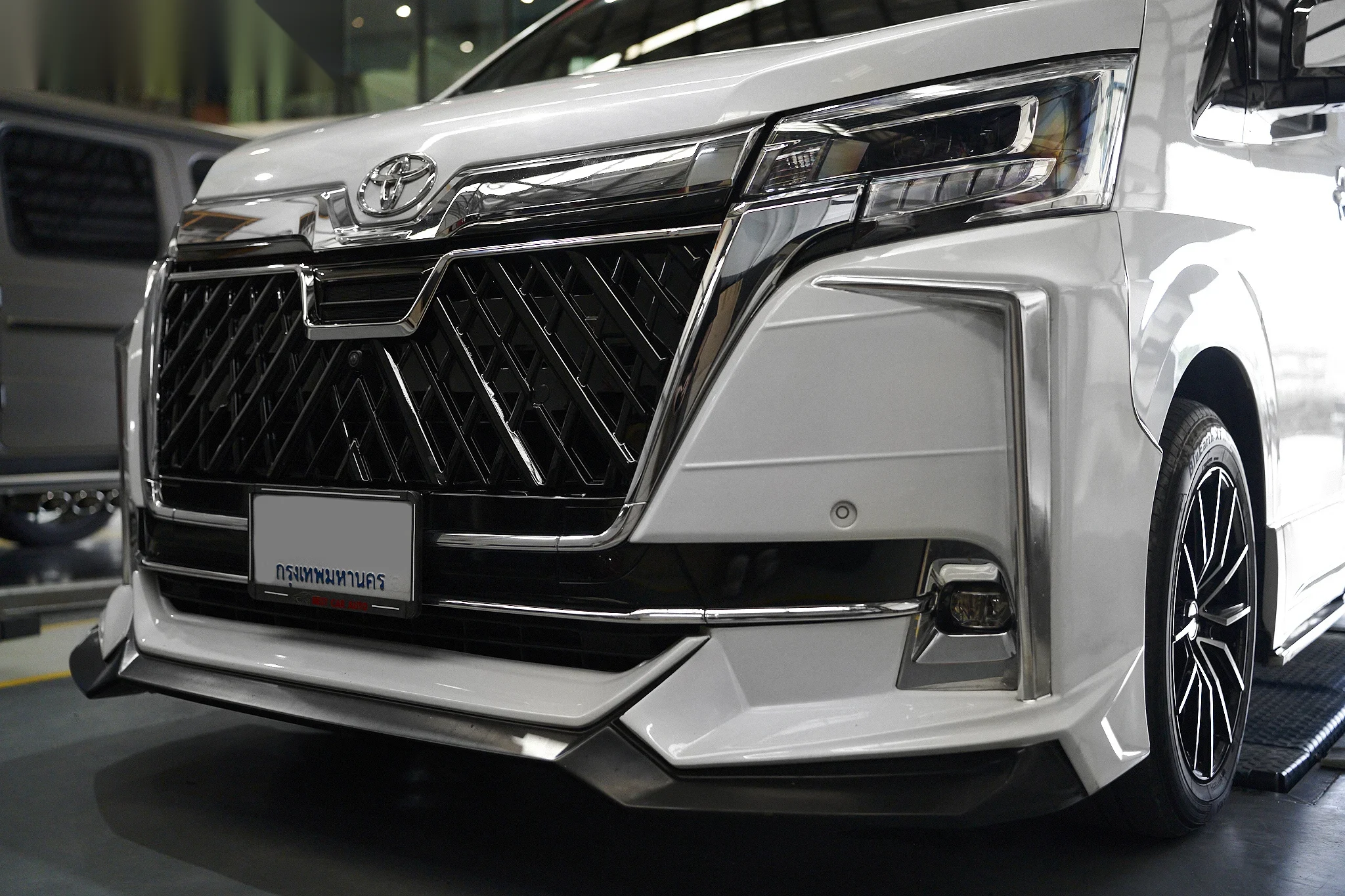 ชุดแต่ง TOYOTA Majesty Toyota Majesty x Wald Front Grill Prodrive Shop ภาพ 5