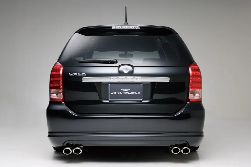 ชุดแต่ง TOYOTA WISH WALD Japan เอ็กเซ็กคิวทีฟไลน์ ภาพ 2
