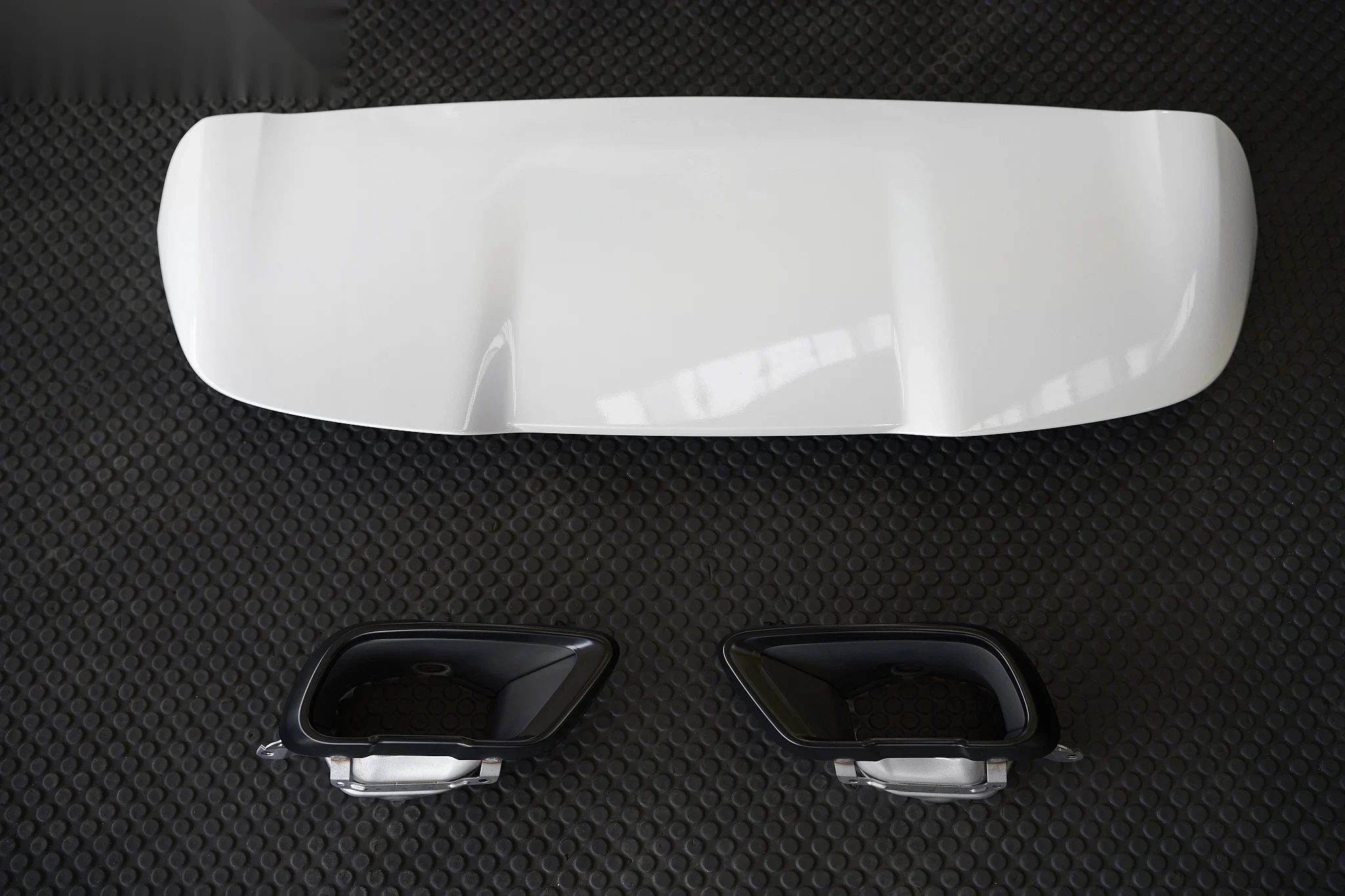 ชุดแต่ง BMW X5 G05 BMW X5 x Original X5M สปอยเลอร์หลังคา + Black Tips Prodrive Shop ภาพ 3