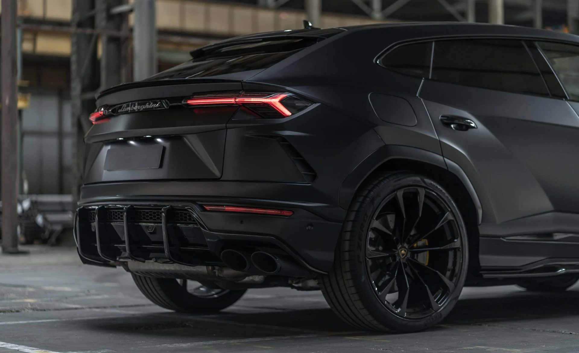 ชิ้นเสริมดิฟฟิวเซอร์ Prior Design PD700 Diffuser Extension for Lamborghini Urus ภาพสินค้าที่เลือก