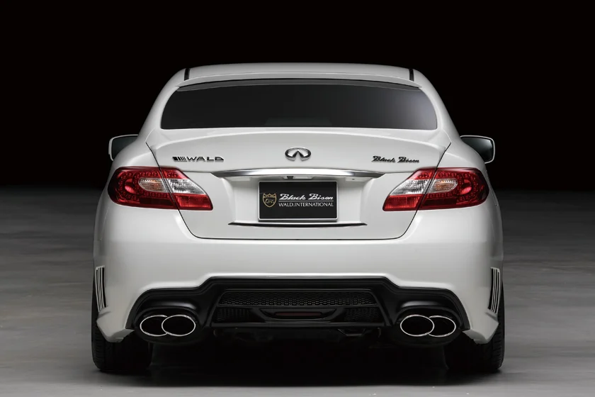 ชุดแต่ง NISSAN FUGA WALD Japan สปอร์ตไลน์ แบล็กไบซัน เอดิชัน ภาพ 2