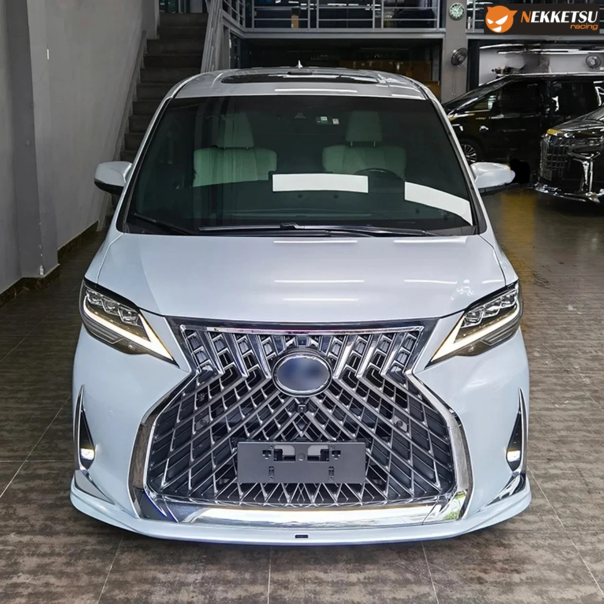 รูปชุดแต่ง ชุดแต่ง TOYOTA Alphard AH30 2018 2021 หน้า Lexus LM ภาพที่ 3