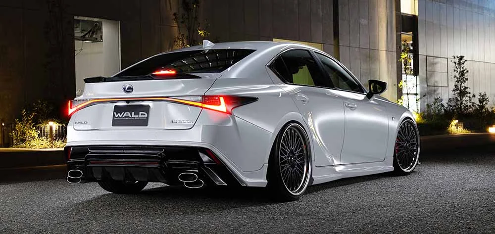 ชุดแต่ง LEXUS IS300/300h/350 F SPORT WALD Japan สปอร์ตไลน์ ภาพ 16