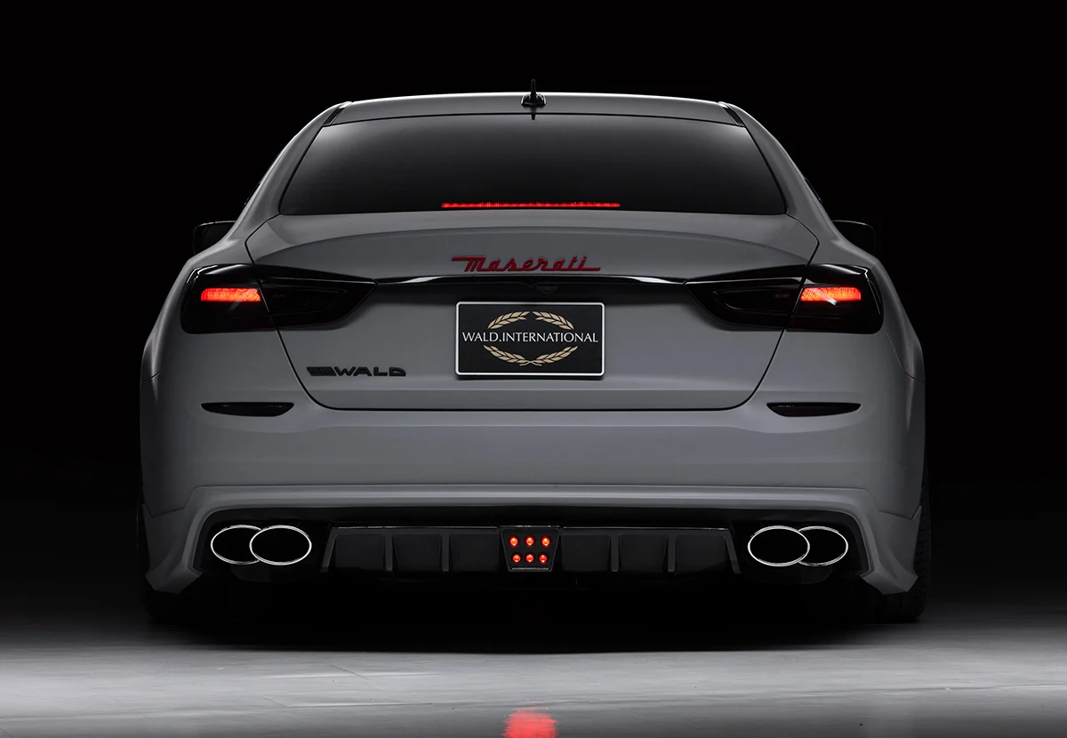 ชุดแต่ง MASERATI QUATTROPORTE WALD Japan เอ็กเซ็กคิวทีฟไลน์ ภาพ 11