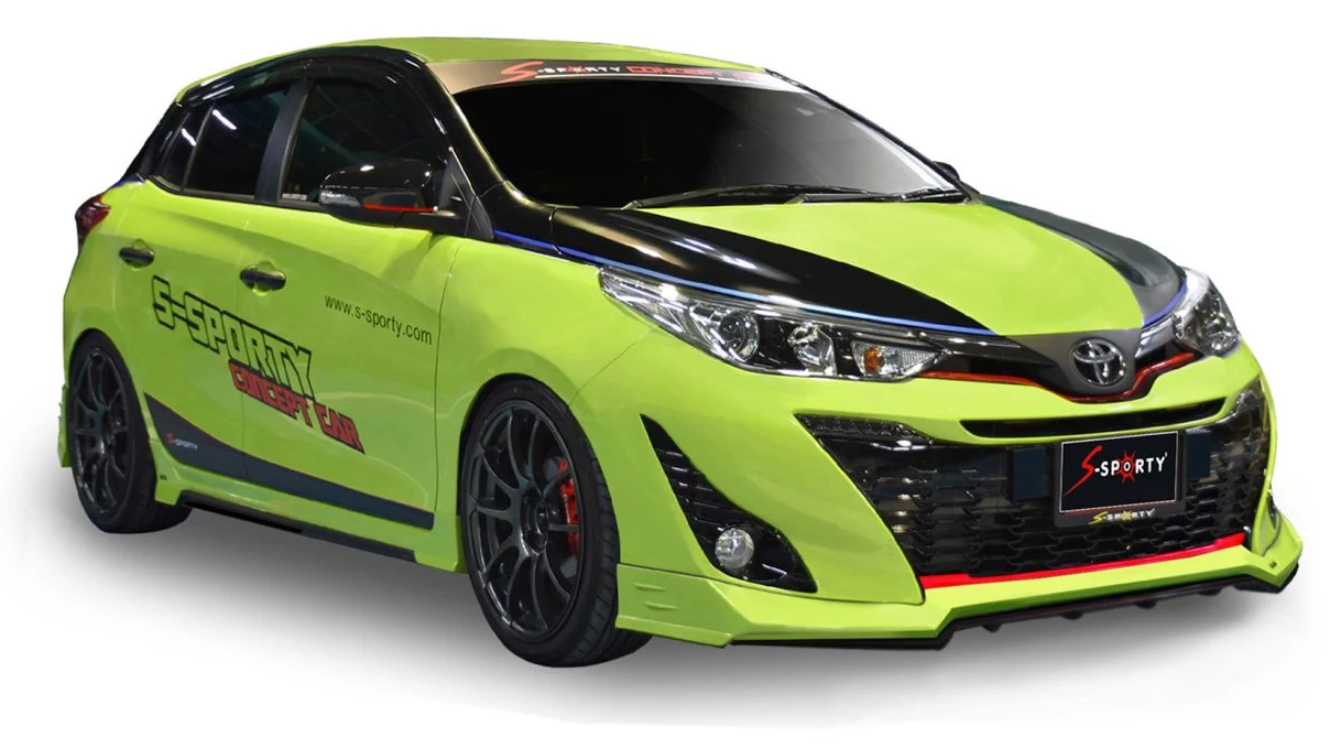 ชุดแต่ง Yaris Hatchback 2019 SPORT 1 ภาพรถเต็มคันมุมหน้าจากต้นทาง S-Sporty