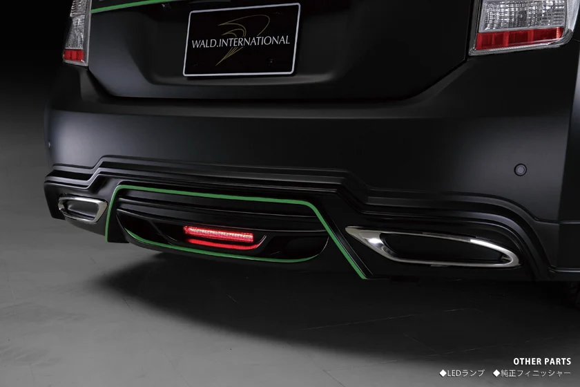 ชุดแต่ง TOYOTA PRIUS WALD Japan สปอร์ตไลน์ ภาพ 5