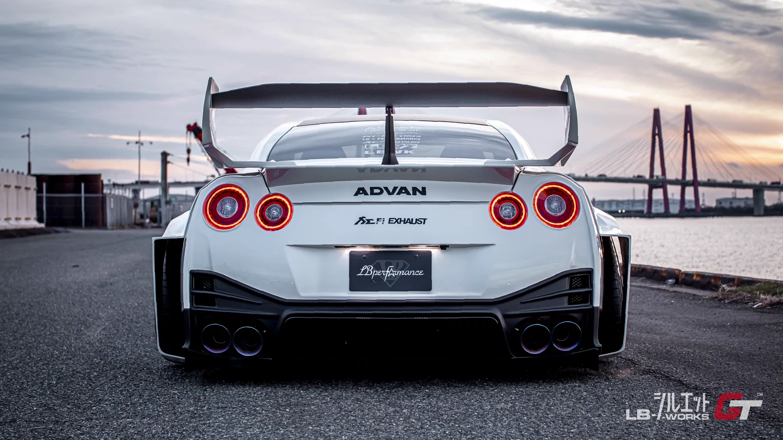 รูปชุดแต่ง ชุดแต่ง Nissan GTR R35 LB Work GT RR ภาพที่ 28