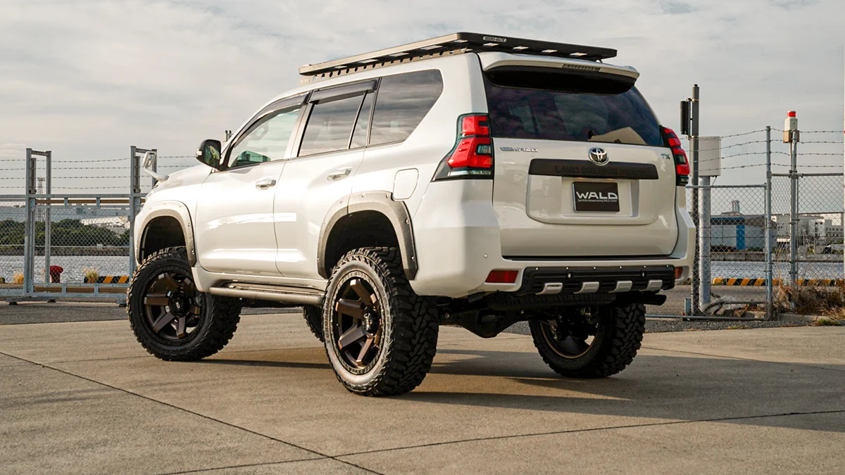 ชุดแต่ง TOYOTA LAND CRUISER PRADO WALD Japan เดสเสิร์ตไลน์ ภาพ 17