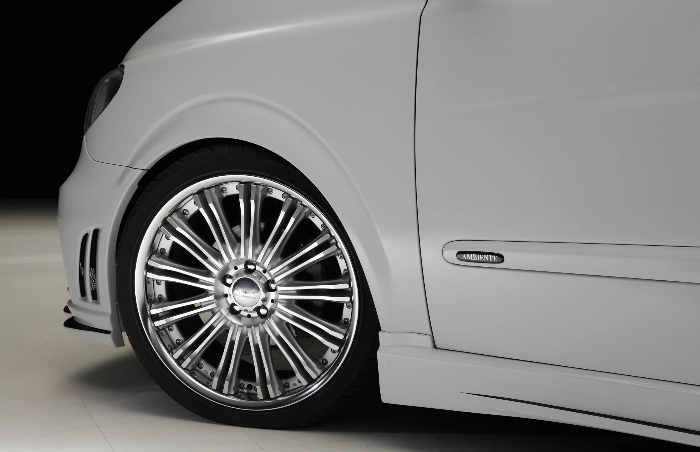 ชุดแต่ง MERCEDES-BENZ V-CLASS SHORT/LONG(incl.VIANO) WALD Japan สปอร์ตไลน์ แบล็กไบซัน เอดิชัน ภาพ 14