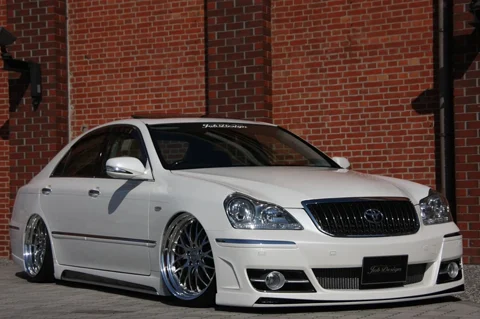 กันชนหน้า JOB DESIGN WORLD PREMIUM 8 สำหรับ TOYOTA CROWN MAJESTA UZS186-187 ภาพสินค้าที่เลือก