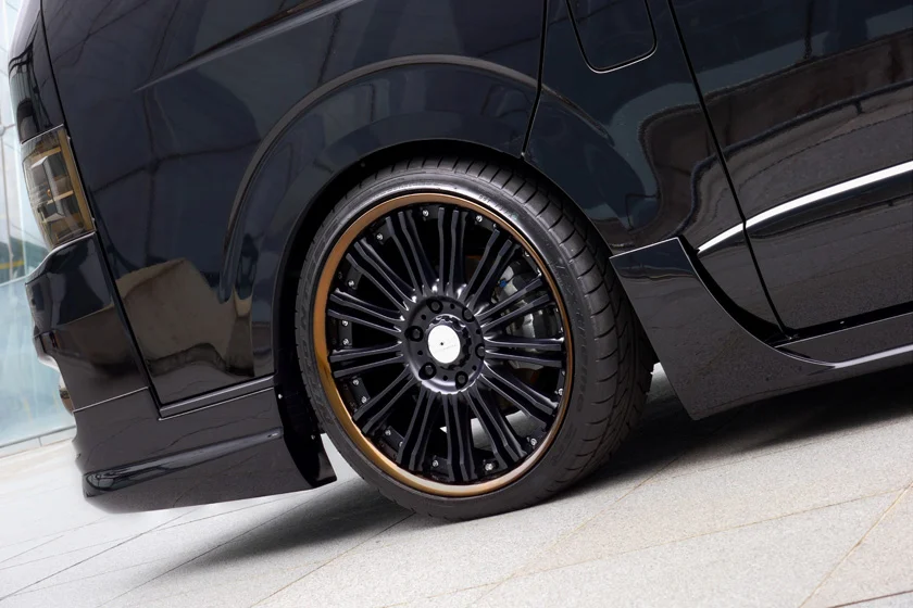 ชุดแต่ง TOYOTA HIACE SUPER LONG WALD Japan เอ็กเซ็กคิวทีฟไลน์ ภาพ 4
