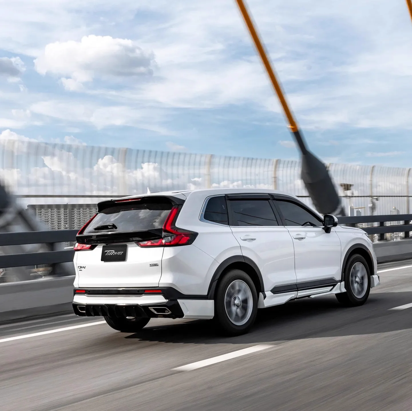 รูปชุดแต่ง ชุดแต่ง Honda CR V G6 2023 2024 TiThum ภาพที่ 11