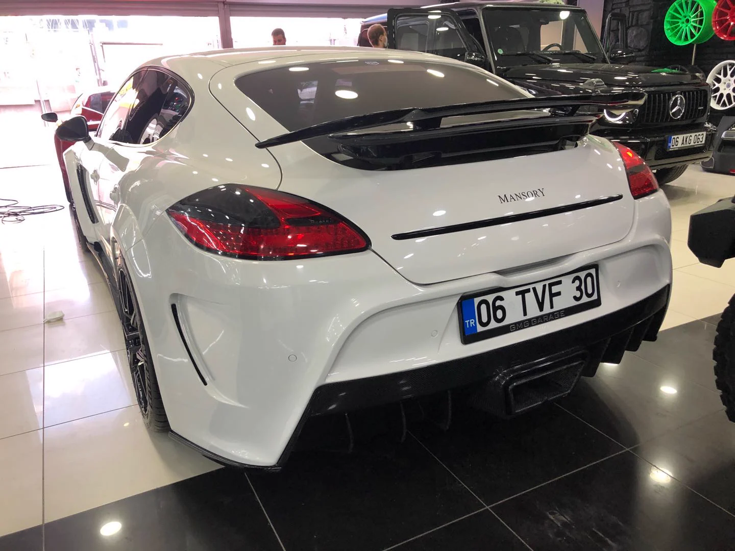 รูปชุดแต่ง ชุดแต่ง Porsche Panamera 970 ปี 09 16 Mansory ภาพที่ 3