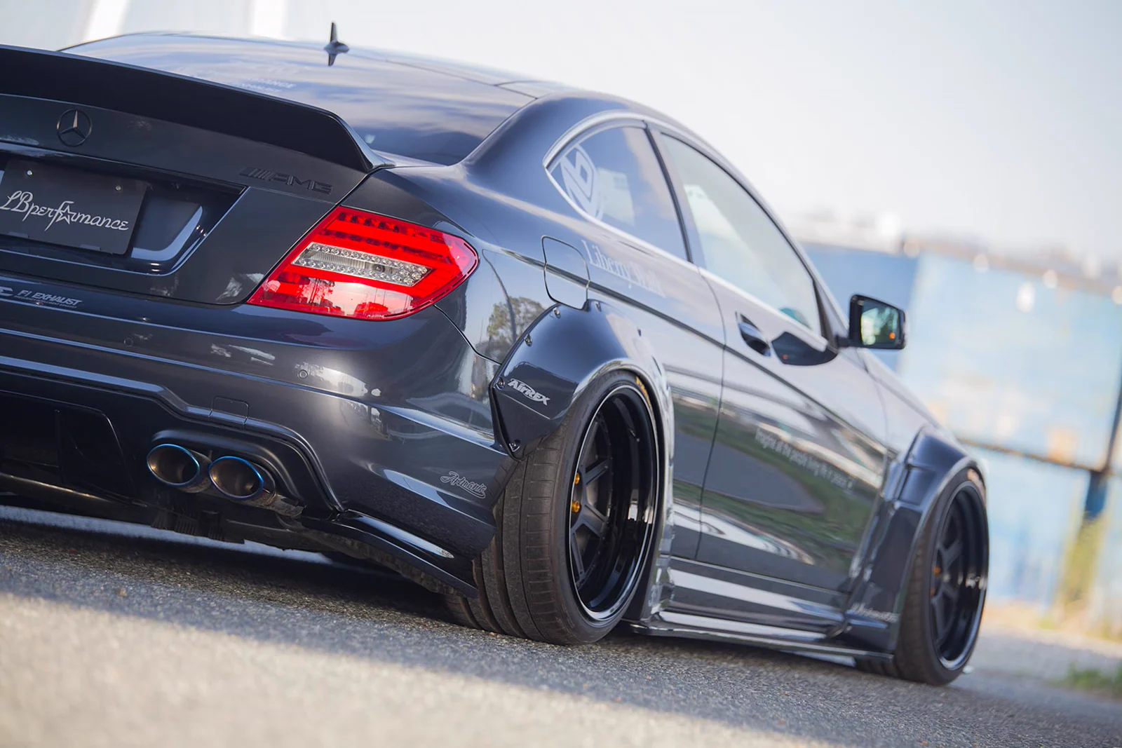 รูปชุดแต่ง ชุดแต่ง Mercedes-Benz C Class W204 2010 2014 LB WORK ภาพที่ 6