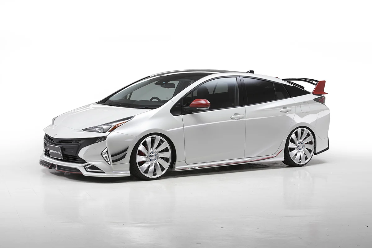 ชุดแต่ง TOYOTA PRIUS WALD Japan สปอร์ตไลน์ ภาพ 2