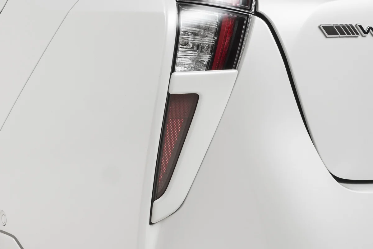 ชุดแต่ง TOYOTA PRIUS WALD Japan สปอร์ตไลน์ ภาพ 7