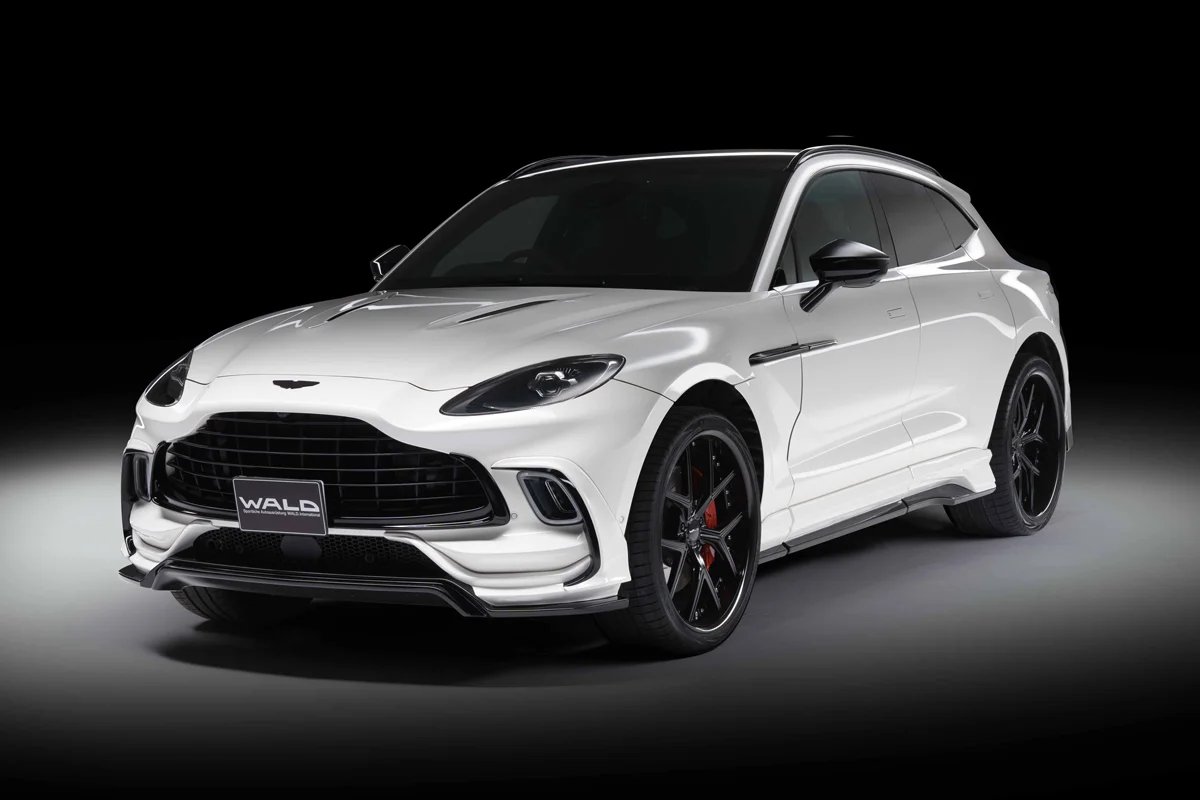 ชุดแต่ง ASTON MARTIN DBX WALD Japan สปอร์ตไลน์ แบล็กไบซัน เอดิชัน ภาพ 17