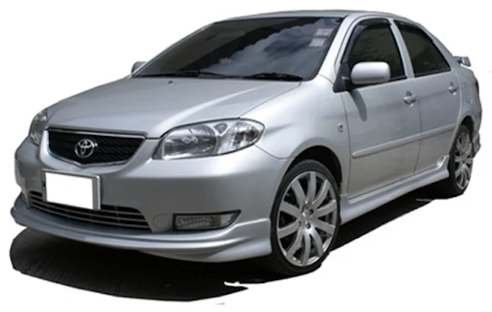 ชุดแต่ง VIOS 2002 ภาพรถเต็มคันมุมหน้าจากต้นทาง S-Sporty