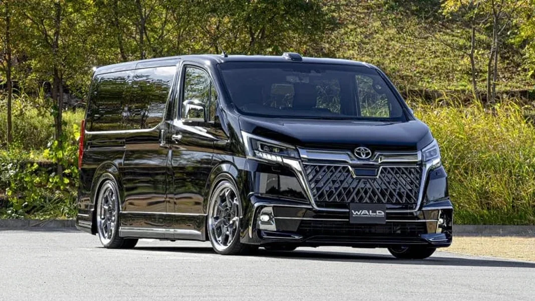 รูปชุดแต่ง ชุดแต่ง TOYOTA Commuter รถตู้ 2019 2025 WALD ภาพที่ 8