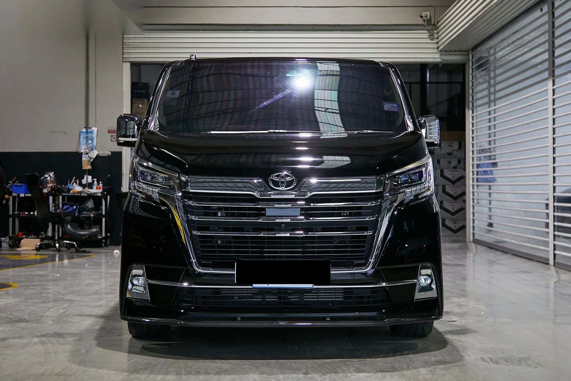 ชุดแต่ง TOYOTA Majesty Toyota Majesty x AIMGAIN Prodrive Shop ภาพ 4