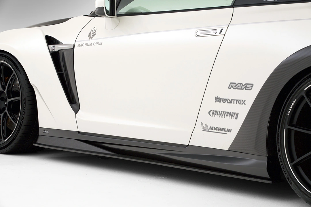 สเกิร์ตข้าง R35 GT-R ทรง 2019Ver. VARIS VANI245C ภาพสินค้าที่เลือก