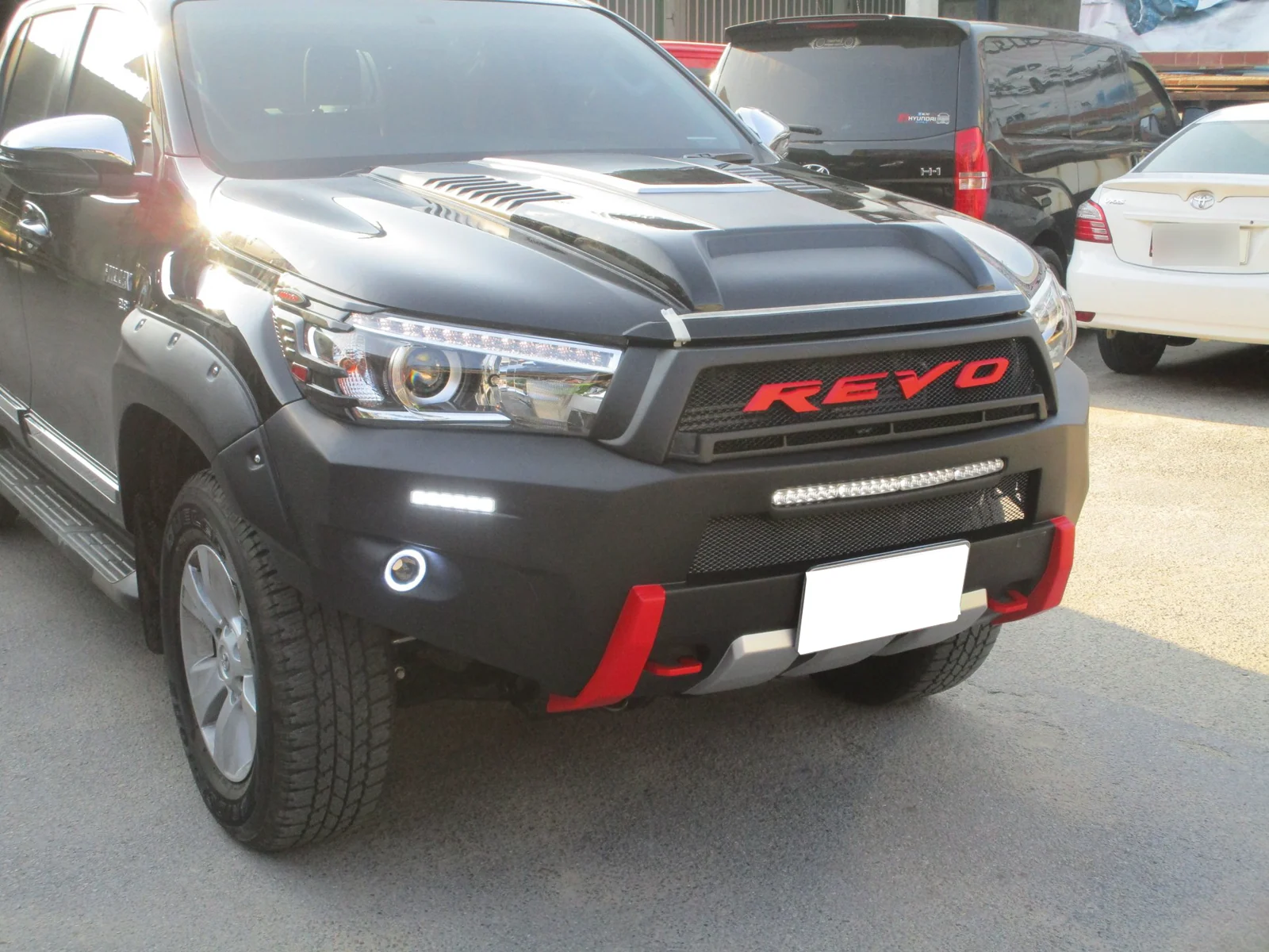 รูปชุดแต่ง ชุดแต่ง Toyota Hilux Revo 2015 2019 TDS V4 ภาพที่ 17