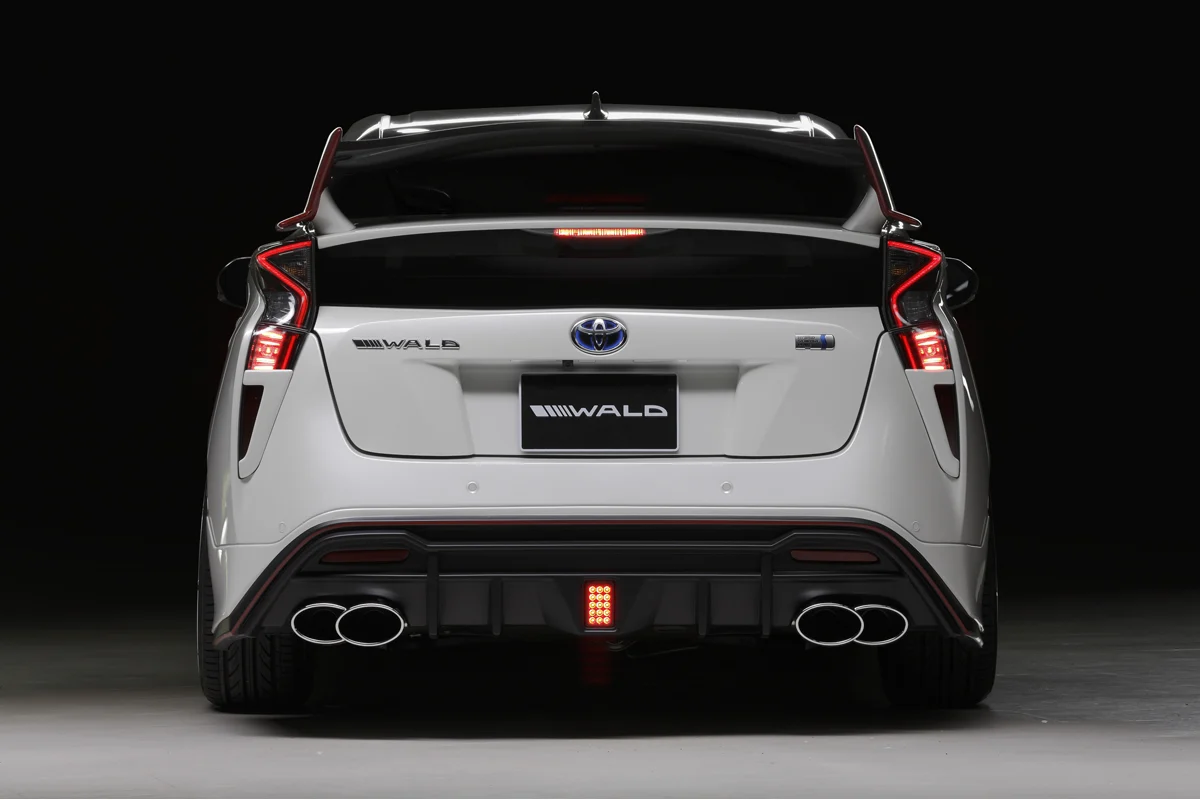 ชุดแต่ง TOYOTA PRIUS WALD Japan สปอร์ตไลน์ ภาพ 8