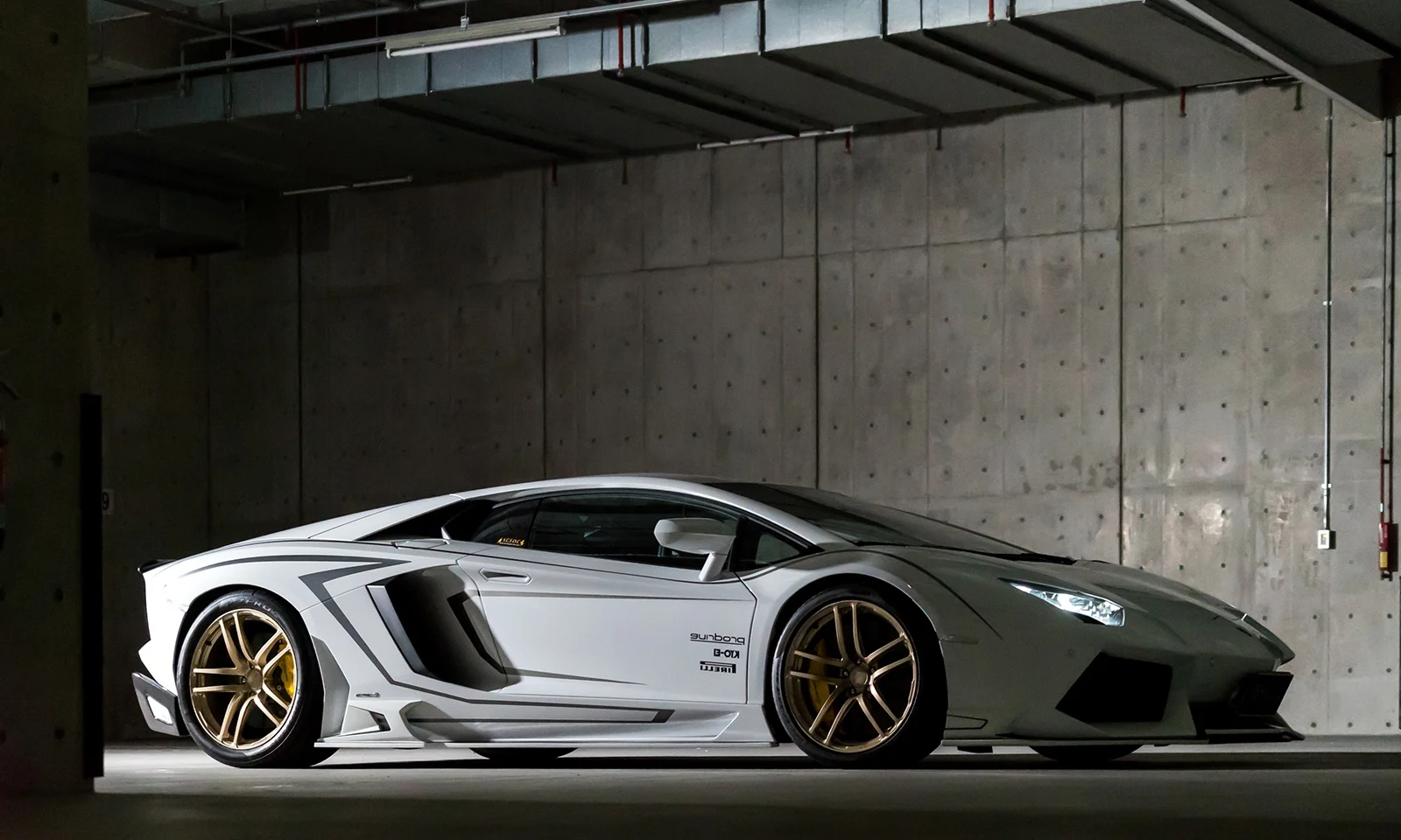 ชุดแต่ง LAMBORGHINI Aventador LP700 2012.11~Rowen Japan ภาพ 4
