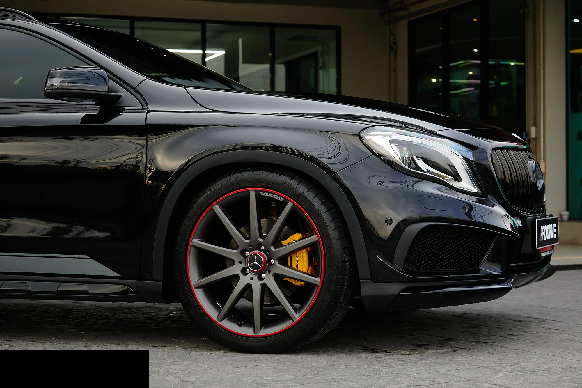 ชุดแต่ง MERCEDES BENZ GLA Mercedes-Benz GLA ติดตั้งชุดแต่ง GLA45 AMG Prodrive Shop ภาพ 6