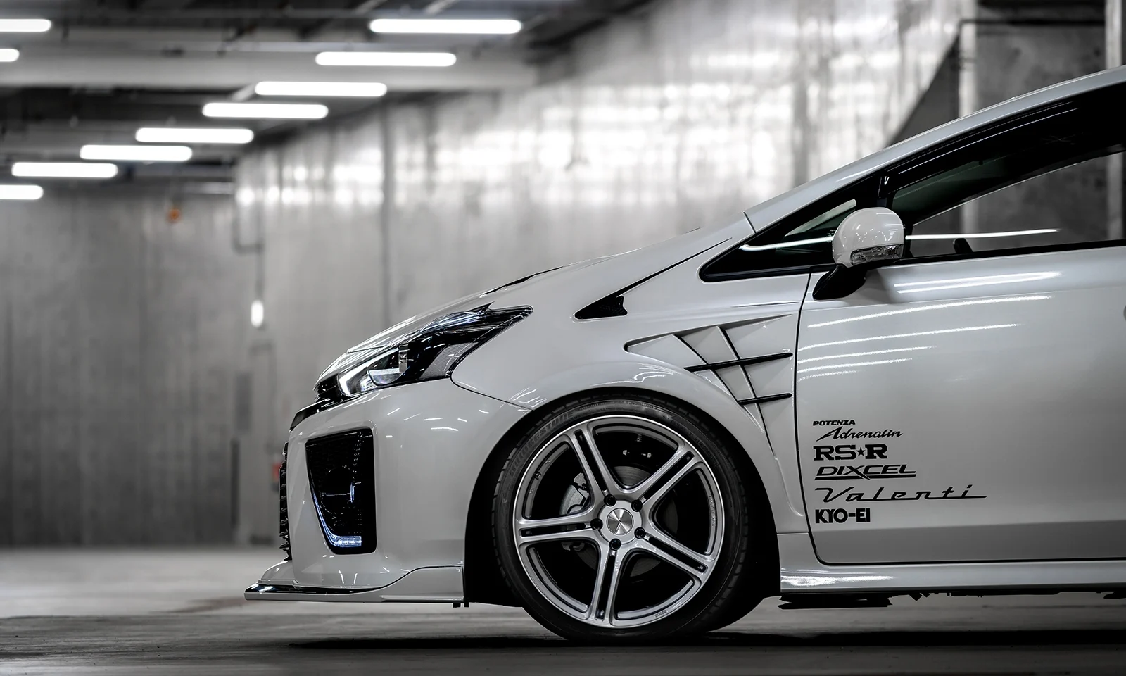 ชุดแต่ง TOYOTA 40 PRIUS α G's ZVW40/41 2015.02~Rowen Japan ภาพ 12