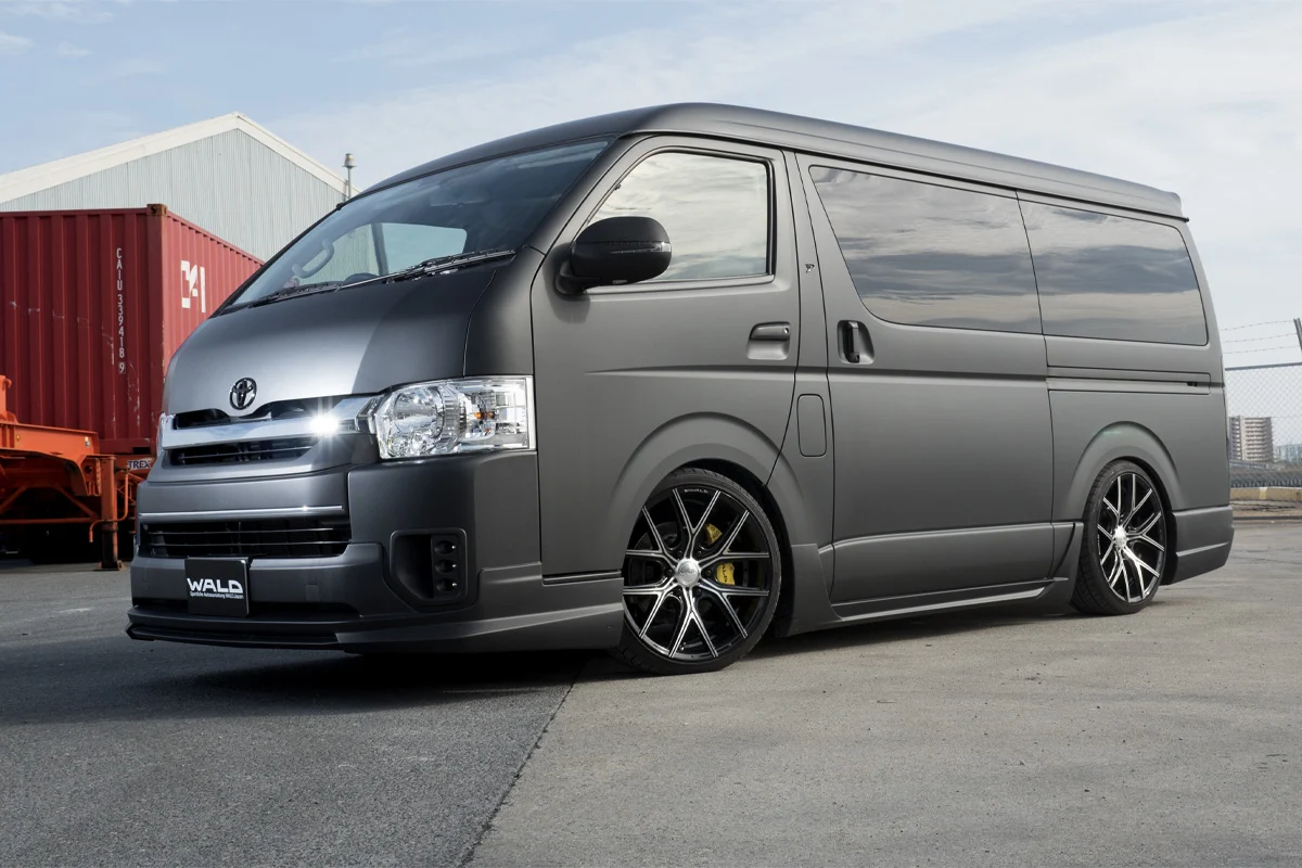 ชุดแต่ง TOYOTA HIACE WIDE/SUPER LONG WALD Japan เอ็กเซ็กคิวทีฟไลน์ ภาพ 18