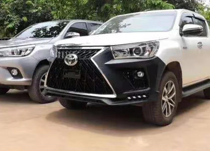 รูปชุดแต่ง ชุดแต่ง TOYOTA Hilux Revo 2015 2019 LX Sport V3 ภาพที่ 4