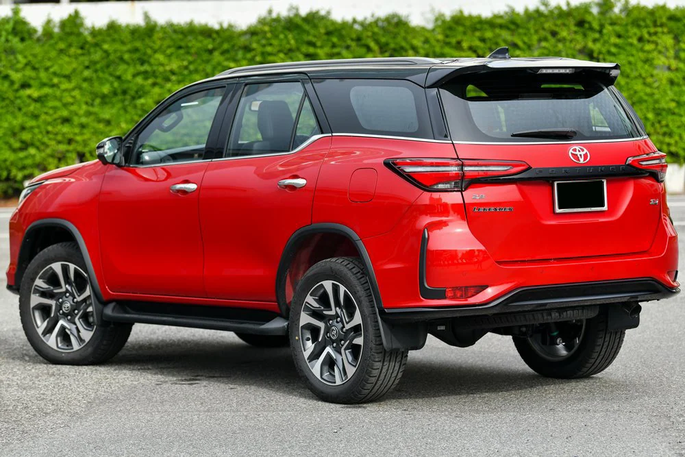 รูปชุดแต่ง ชุดแต่ง Toyota Fortuner 2015 2019 เปลี่ยนเป็น Legender ภาพที่ 13