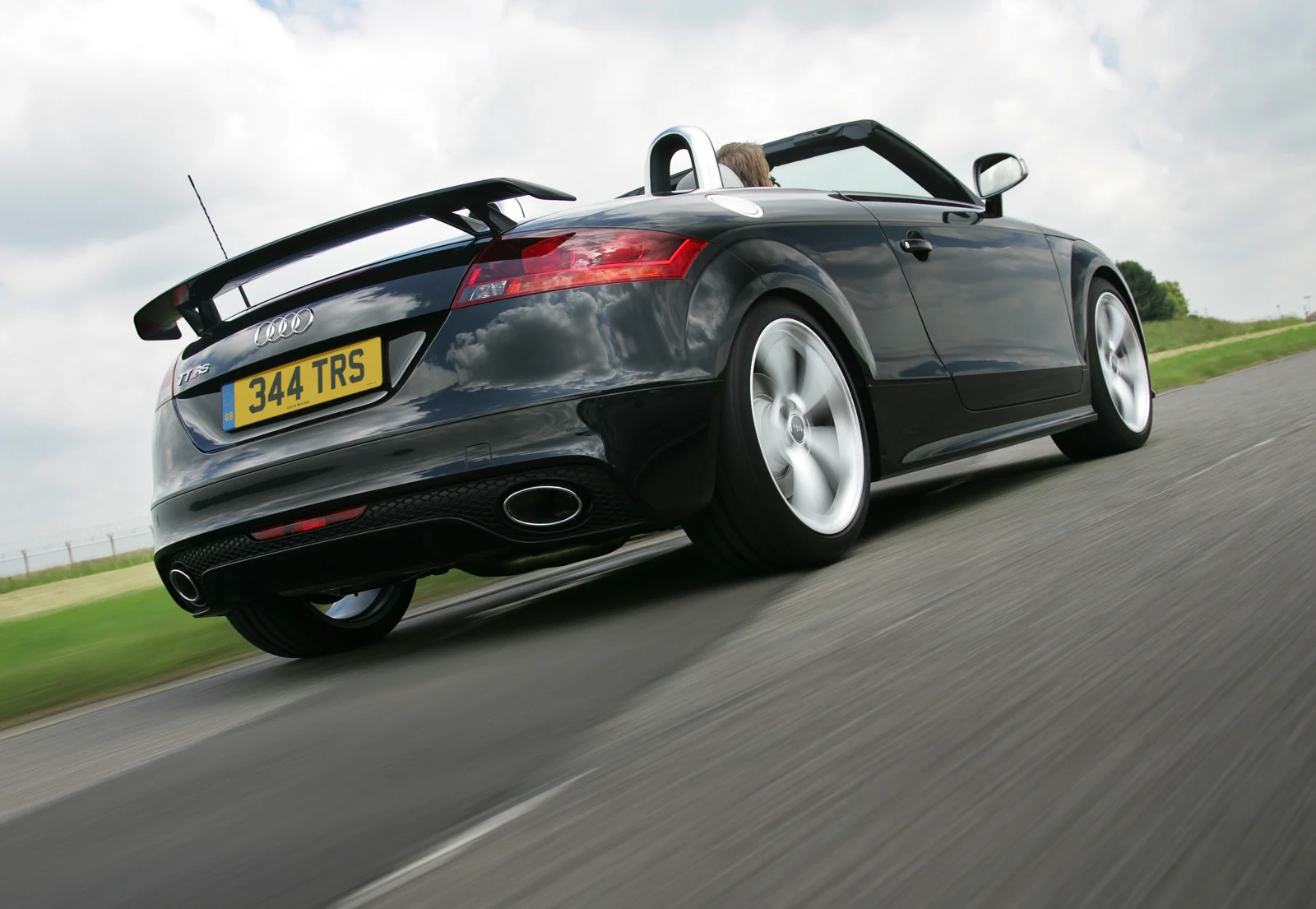 รูปชุดแต่ง ชุดแต่ง Audi TT 2014 2023 TT RS 2014 ภาพที่ 13
