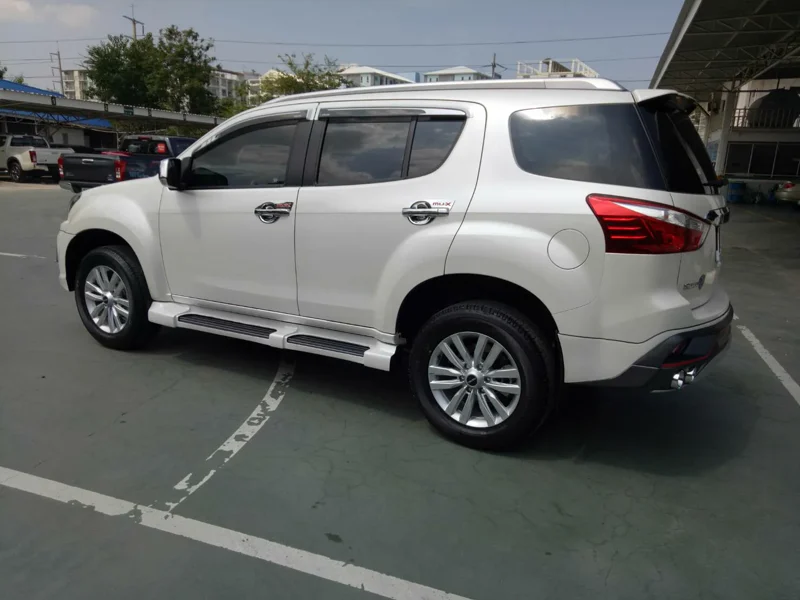 ชุดแต่ง MU X 2017 AmotriZ BodyKits - ISUZU Mu-X 2017 AmotriZ Body Kits ชุดแต่งรถ ภาพ 17