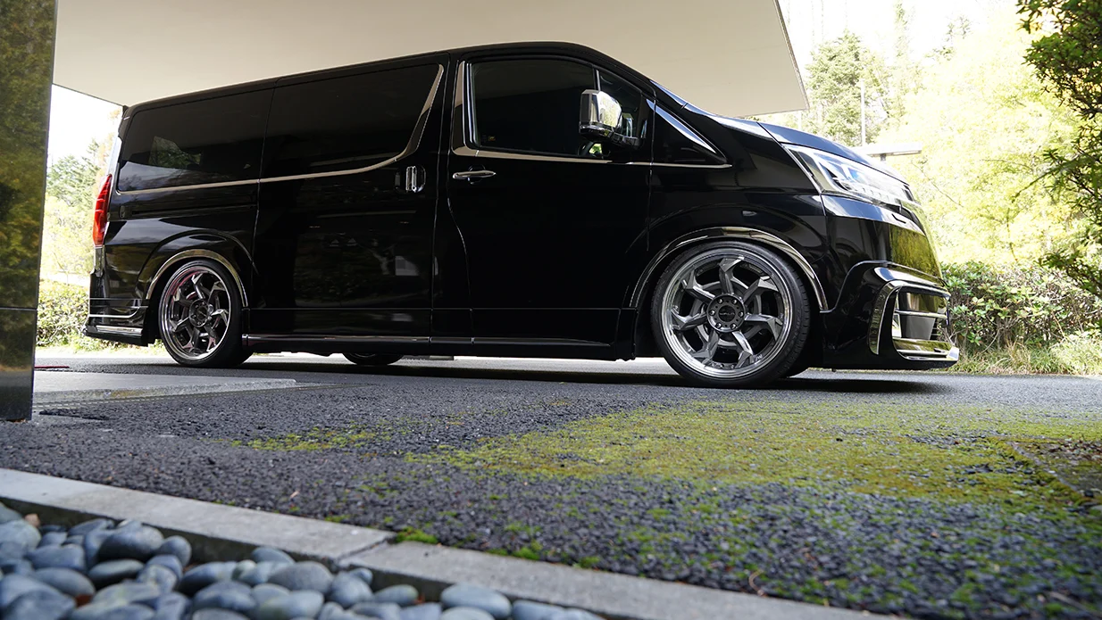 ชุดแต่ง TOYOTA GRANACE WALD Japan เอ็กเซ็กคิวทีฟไลน์ ภาพ 25