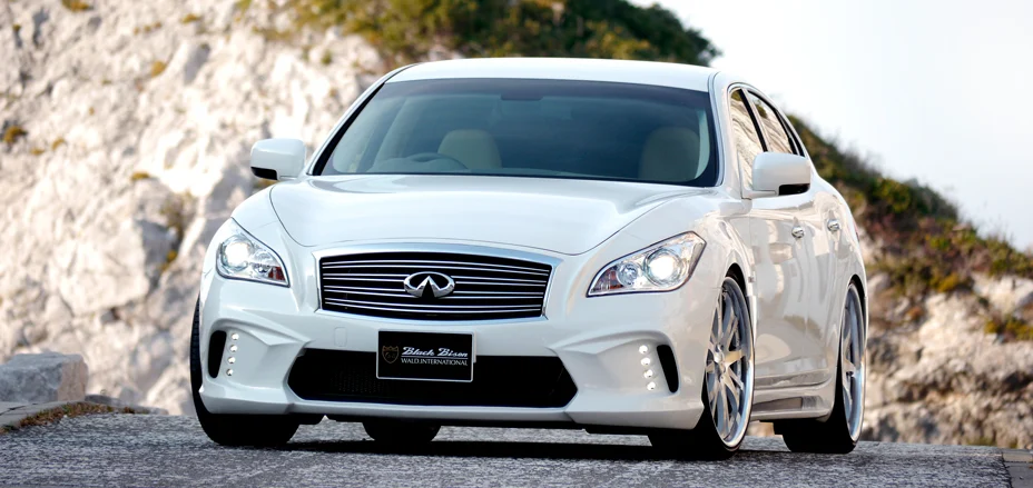 ชุดแต่ง NISSAN FUGA WALD Japan สปอร์ตไลน์ แบล็กไบซัน เอดิชัน ภาพ 18
